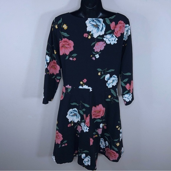LARGE OLD NAVY BLACK PINK FLORAL DRESS STRETCH FOT AND FLARE - Picture 3 of 9